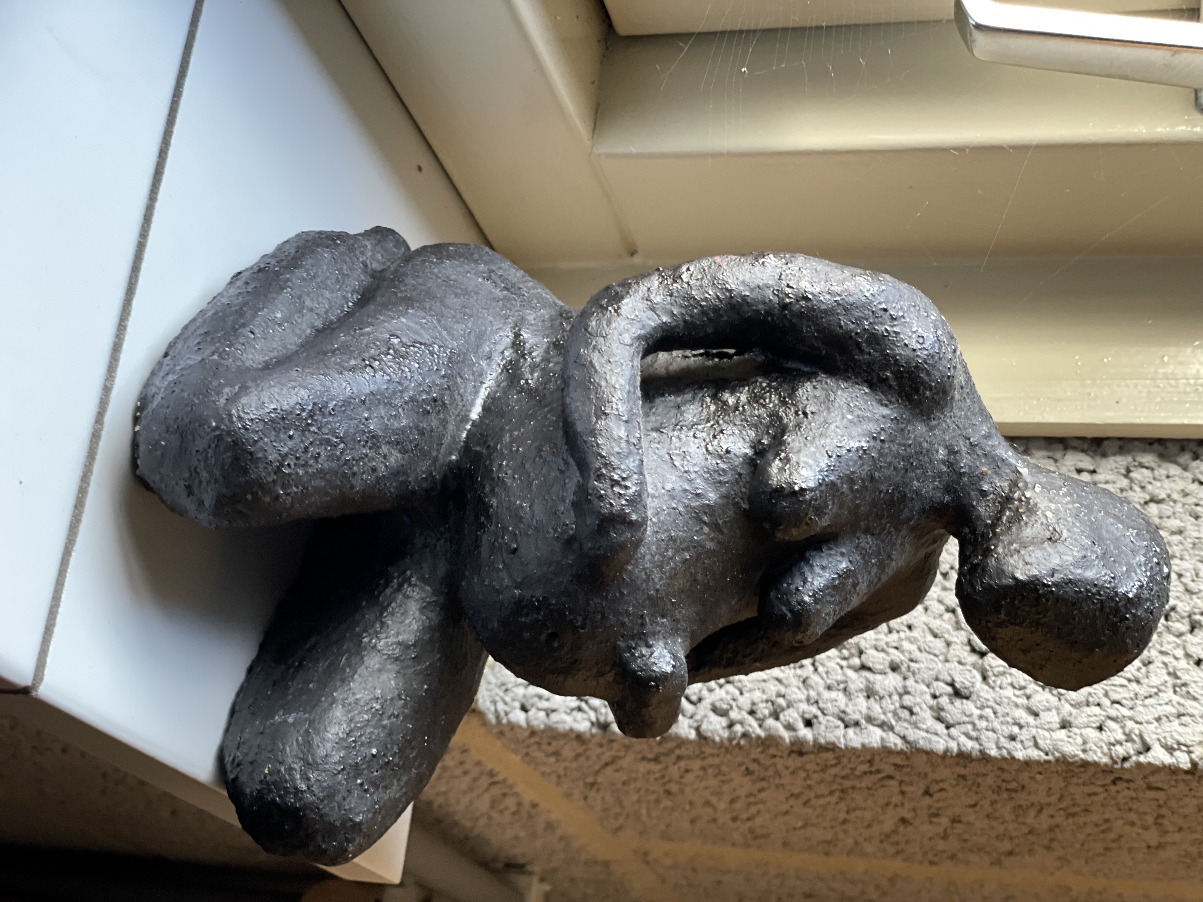 <b>Zwangere zus</b><br>Ditte Broeder<br>Gebakken klei